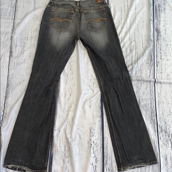 Women’s Boot Leg distressed jeans Size 28 - Picture 6 of 6